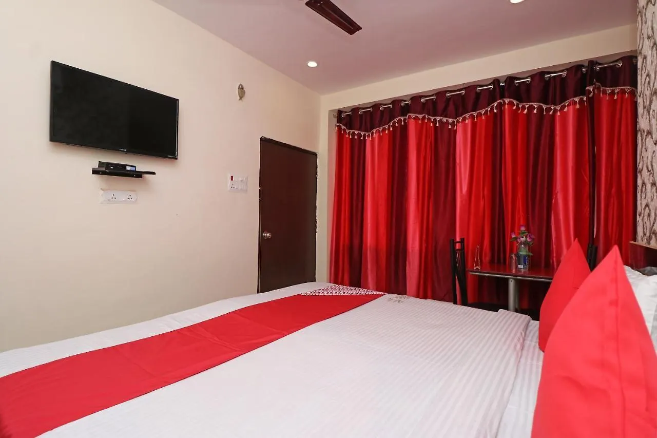 Hotel Oyo Flagship 28065 Anmol Plaza