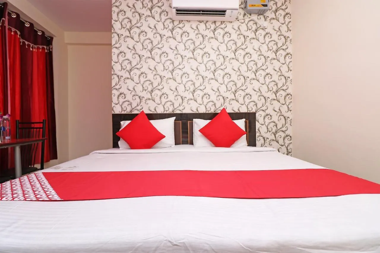 Oyo Flagship 28065 Anmol Plaza 4*, Varanasi